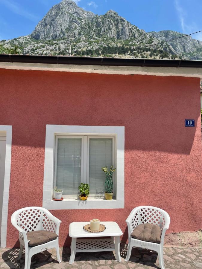 Cozy Little House Kotor Lägenhet Exteriör bild
